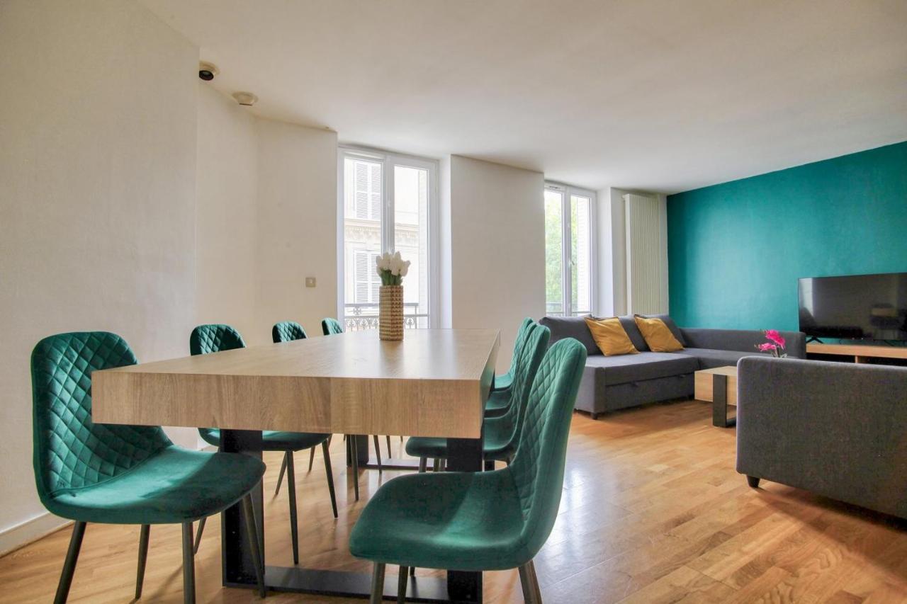 2 Bedrooms Tour Eiffel Breteuil Paris Exterior photo