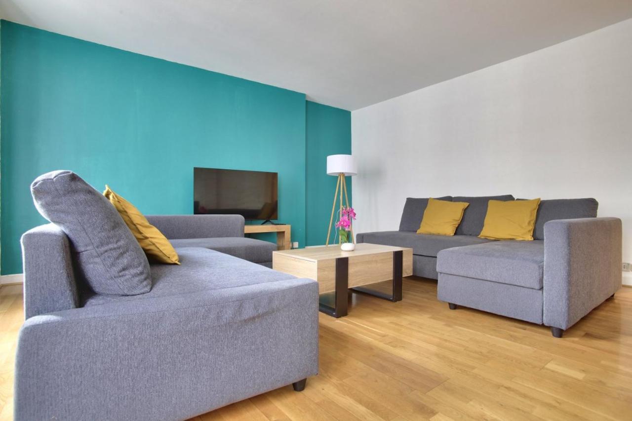 2 Bedrooms Tour Eiffel Breteuil Paris Exterior photo