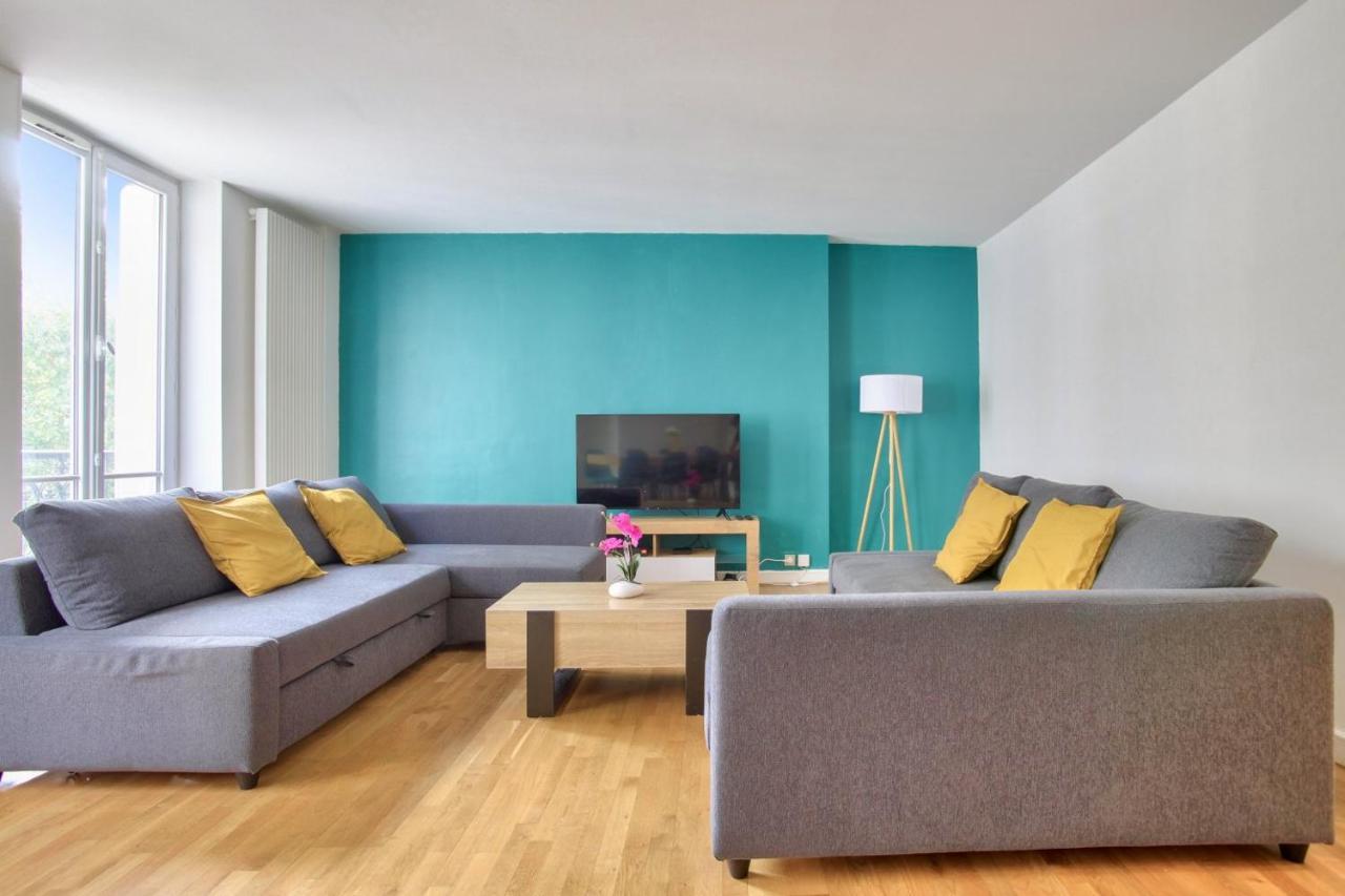 2 Bedrooms Tour Eiffel Breteuil Paris Exterior photo